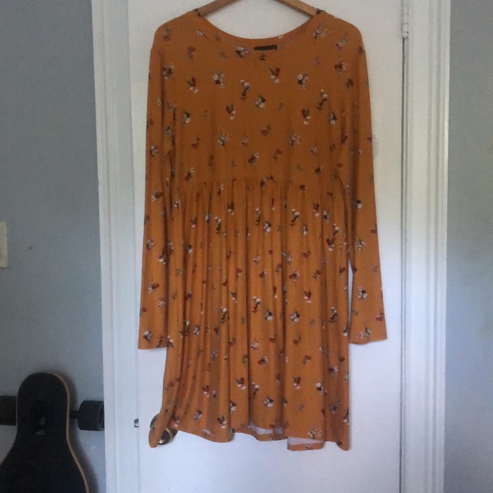 Pretty orange dress with flowers